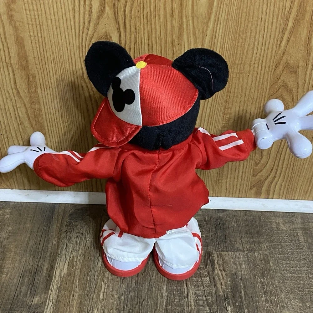 Disney Mickey Mouse Fisher Price M3 Master Interactive Talking Toy Dance Works!